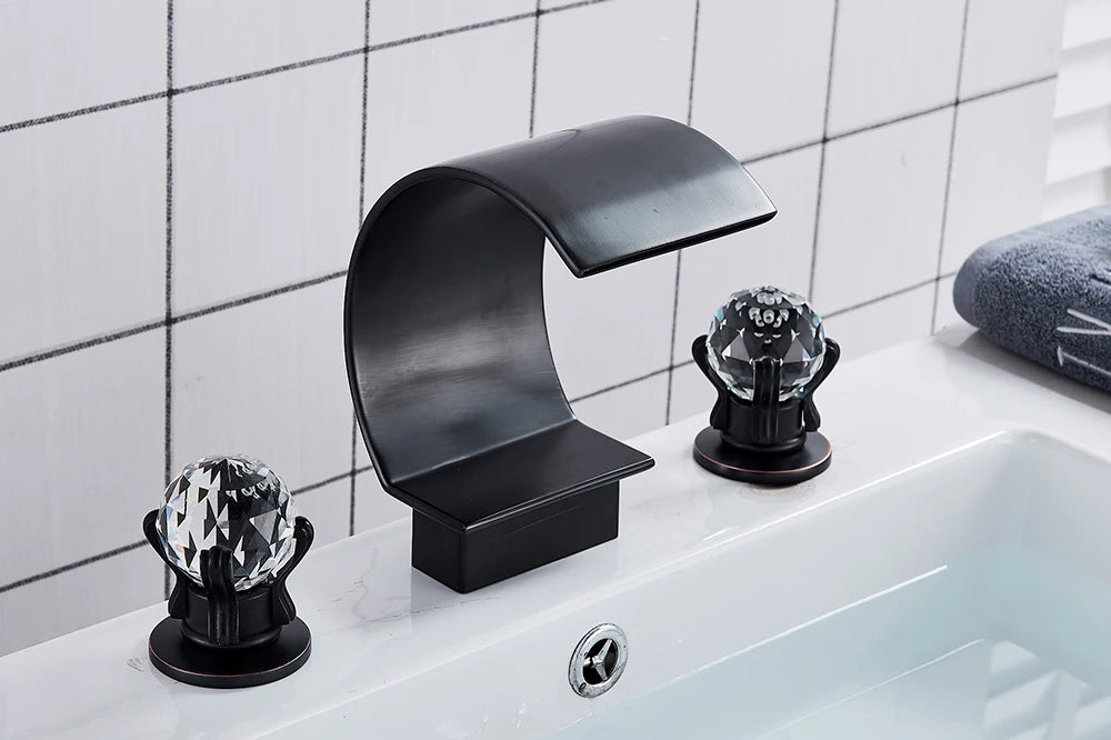Golden Basin Faucet Deck Mount Widespread Brass Bathroom Basin Mixer Tap Dual Handle Cold and Hot Water Crane Vessel Sink Taps
