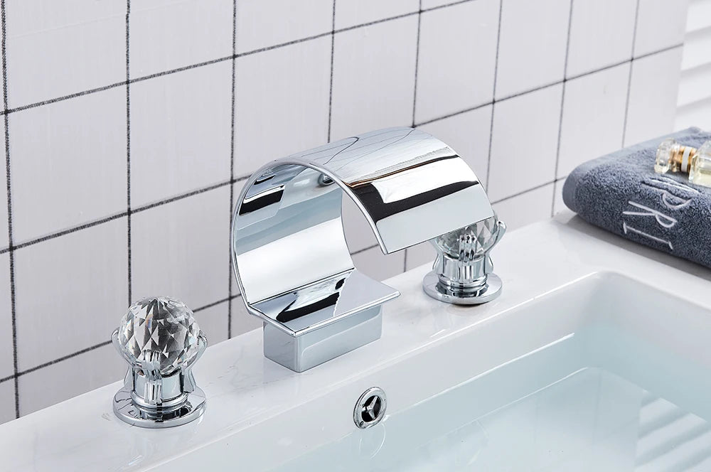 Golden Basin Faucet Deck Mount Widespread Brass Bathroom Basin Mixer Tap Dual Handle Cold and Hot Water Crane Vessel Sink Taps