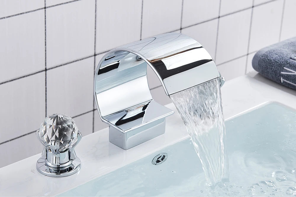 Golden Basin Faucet Deck Mount Widespread Brass Bathroom Basin Mixer Tap Dual Handle Cold and Hot Water Crane Vessel Sink Taps