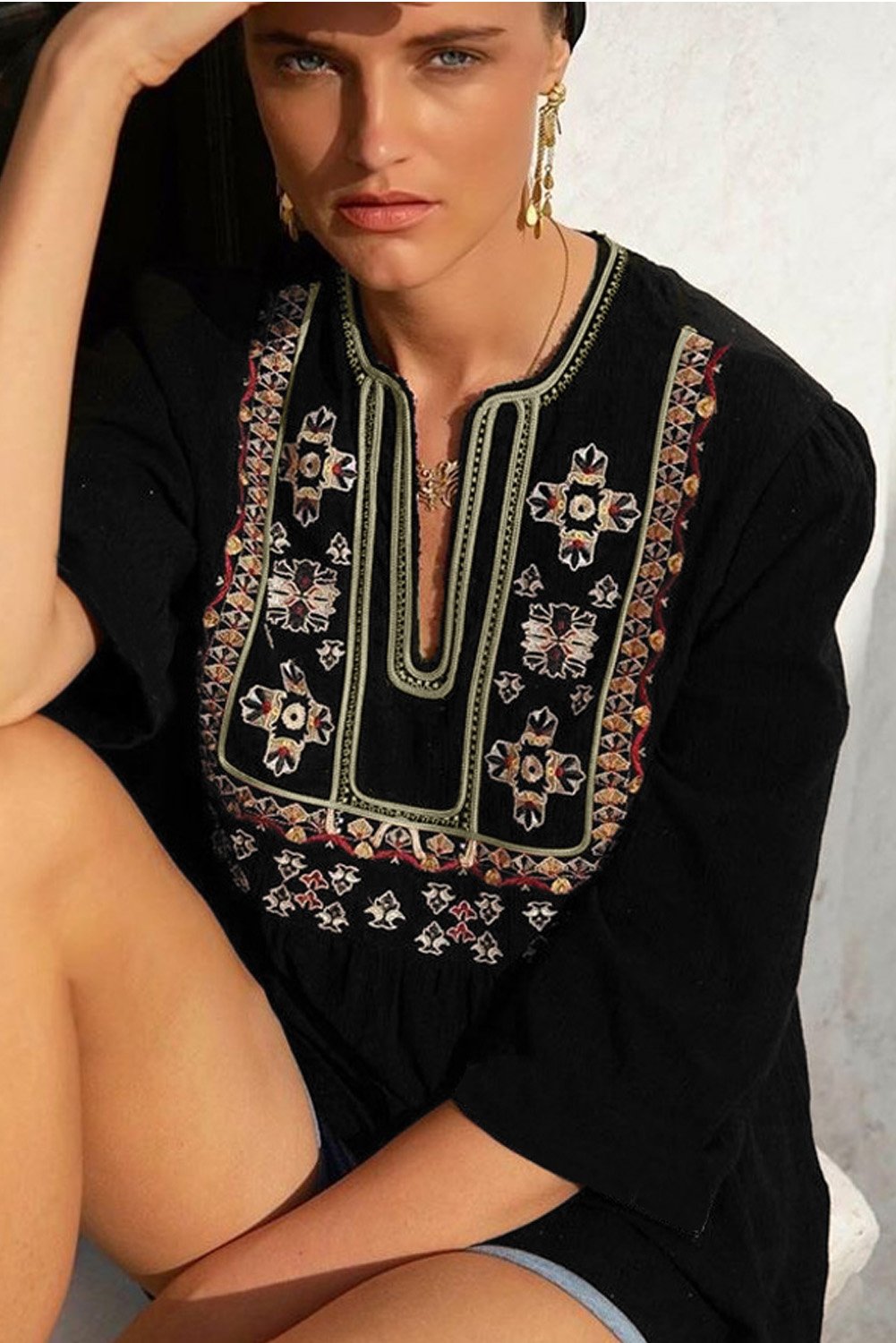 3/4 Sleeves Embroidered Pattern Pleated Blouse